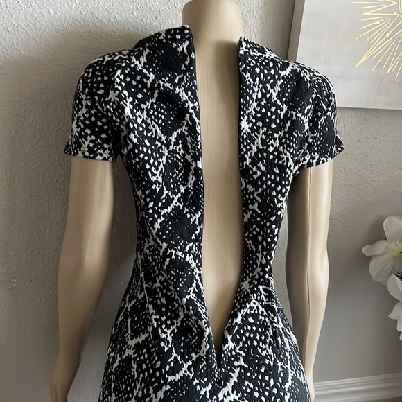 AQUA Black White Mini Dress Size S - Picture 5 of 6